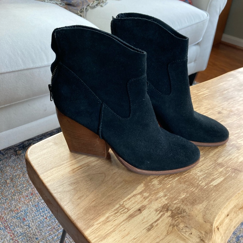 Kork-Ease Black Suede 7.5M